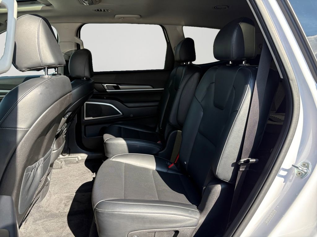 Used 2022 Kia Telluride S image 14