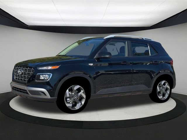 New 2026 Hyundai Venue SEL video 2