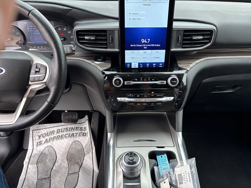 Used 2023 Ford Explorer Limited w/ Hybrid Equipment Group 310A image 17