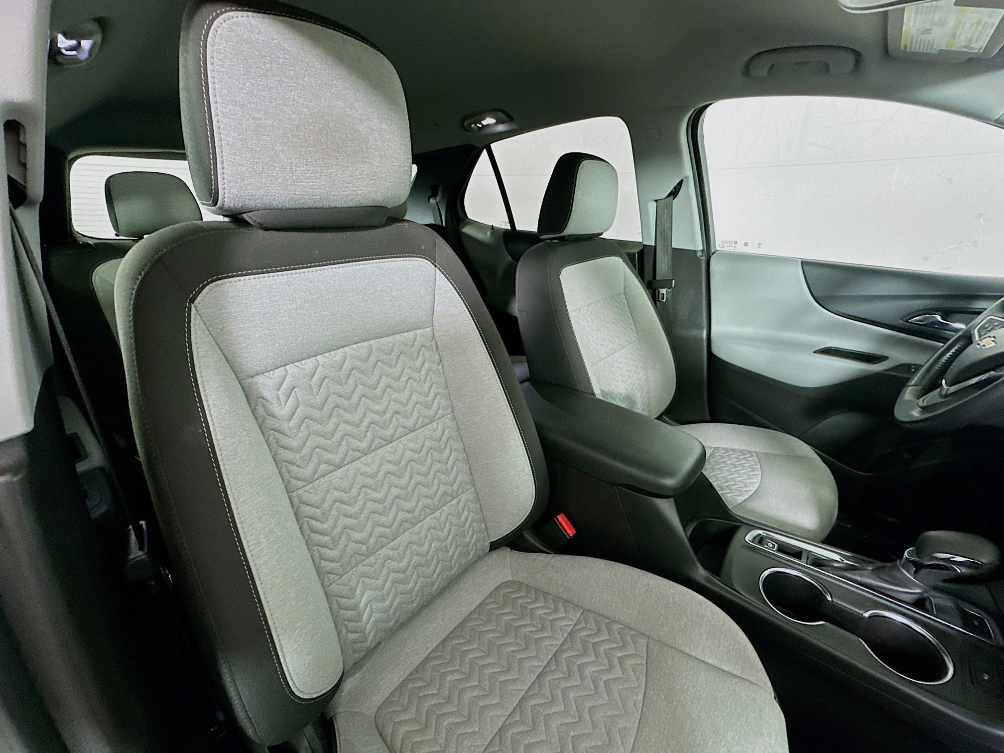 Used 2022 Chevrolet Equinox LT w/ Driver Convenience Package image 25