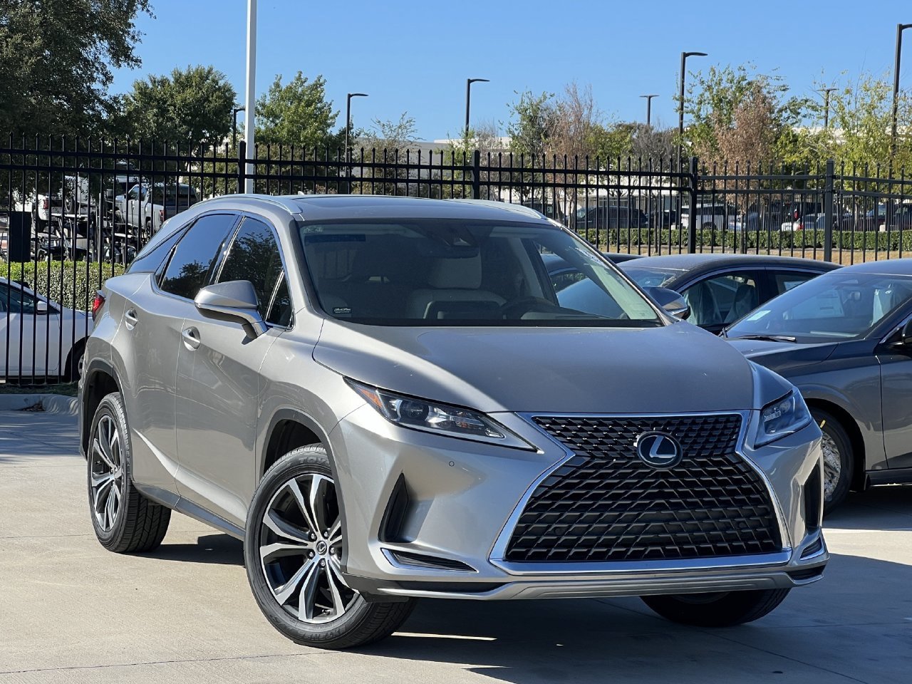 Used 2021 Lexus RX 350 FWD w/ Premium Package image 2