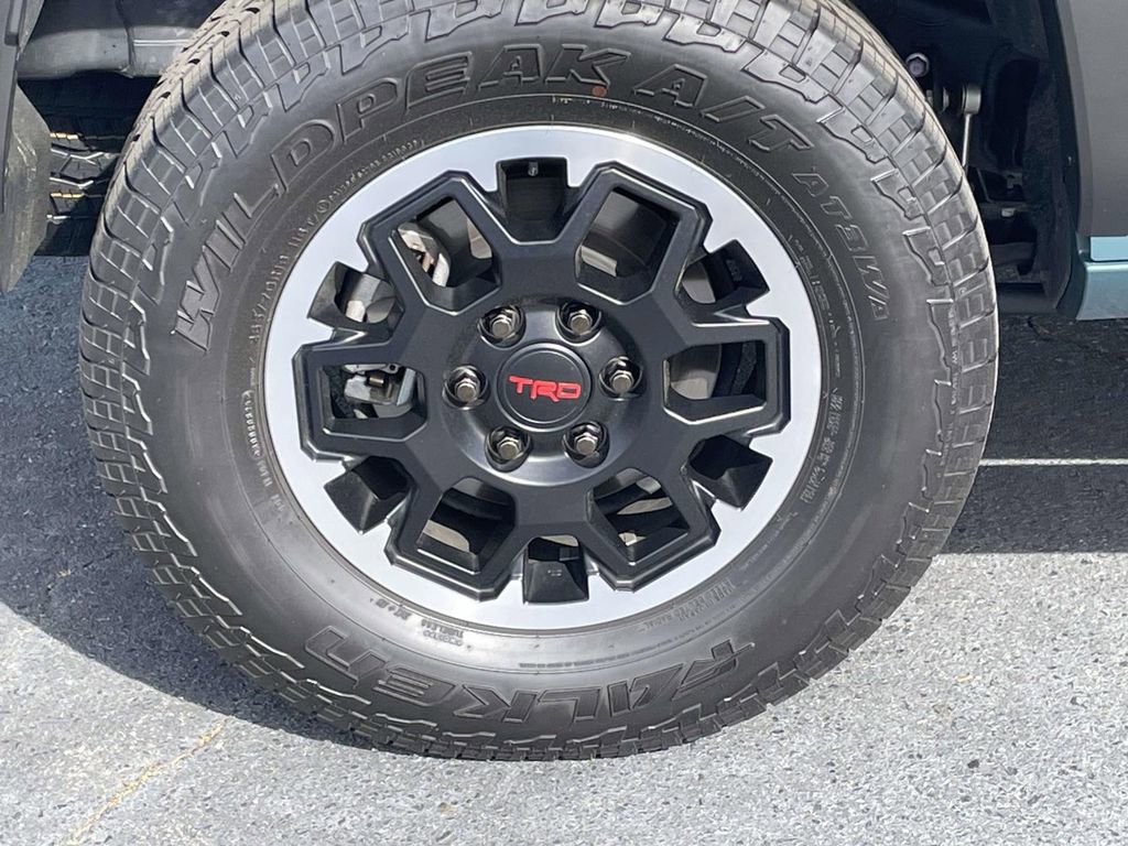 Used 2025 Toyota 4Runner TRD Off-Road image 11