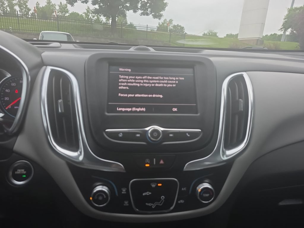Used 2022 Chevrolet Equinox LT FWD image 9