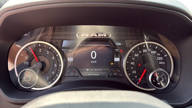 New 2026 RAM 2500 Big Horn AWD/4WD image 13