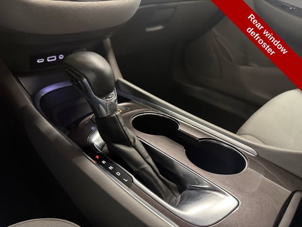 Used 2021 Chevrolet Malibu LT image 27