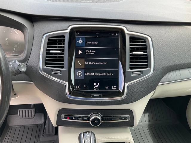 Used 2020 Volvo XC90 T6 Momentum AWD/4WD image 14