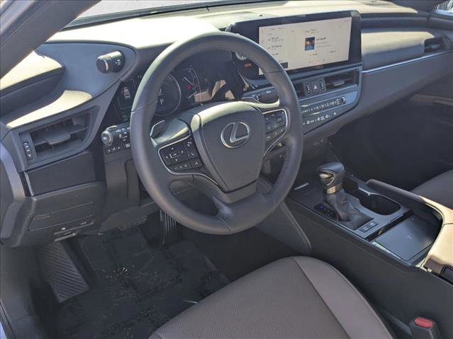 Used 2023 Lexus ES 300h w/ Premium Package image 9