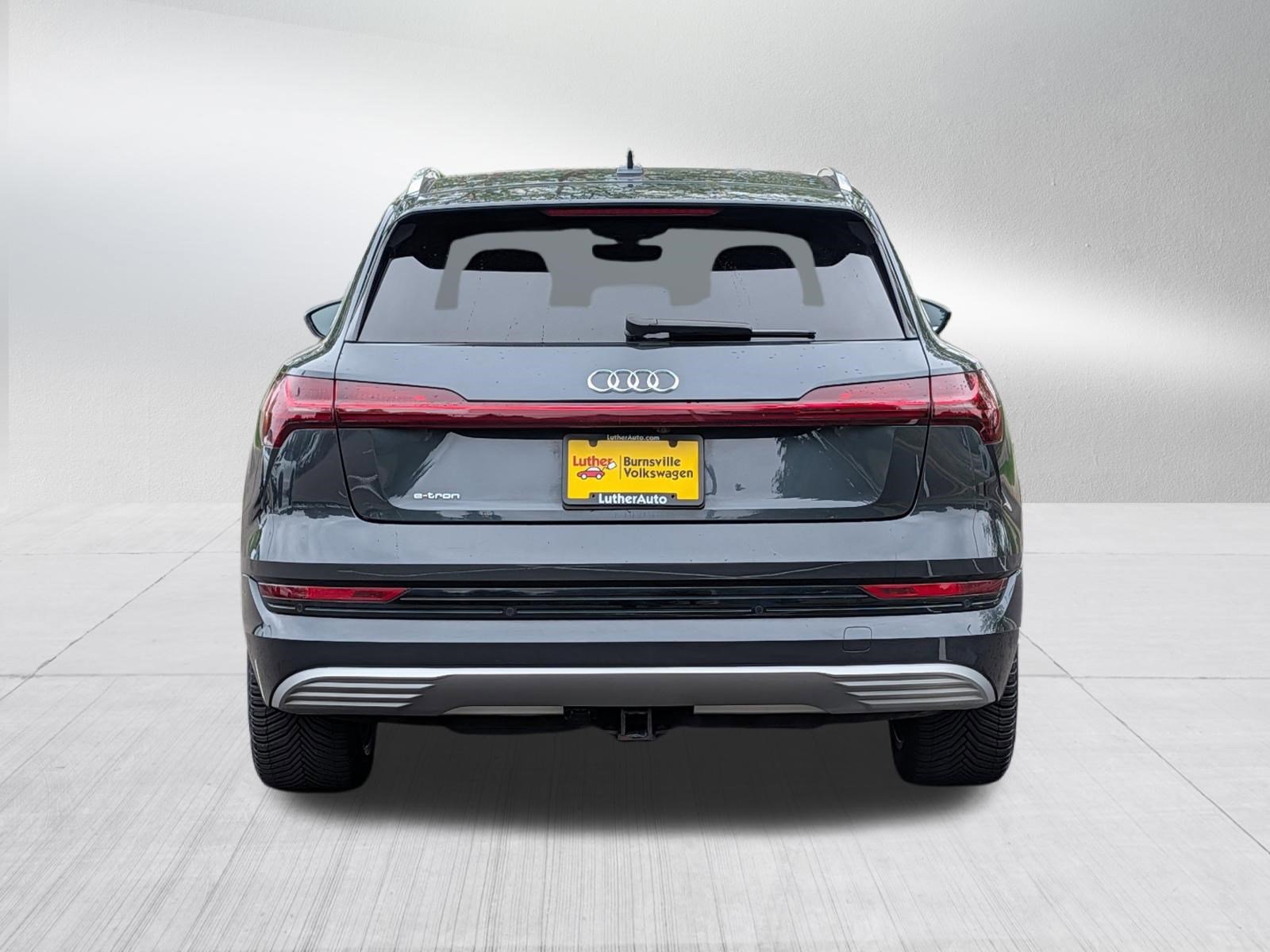 Used 2019 Audi e-tron Prestige w/ Prestige Package AWD/4WD image 6