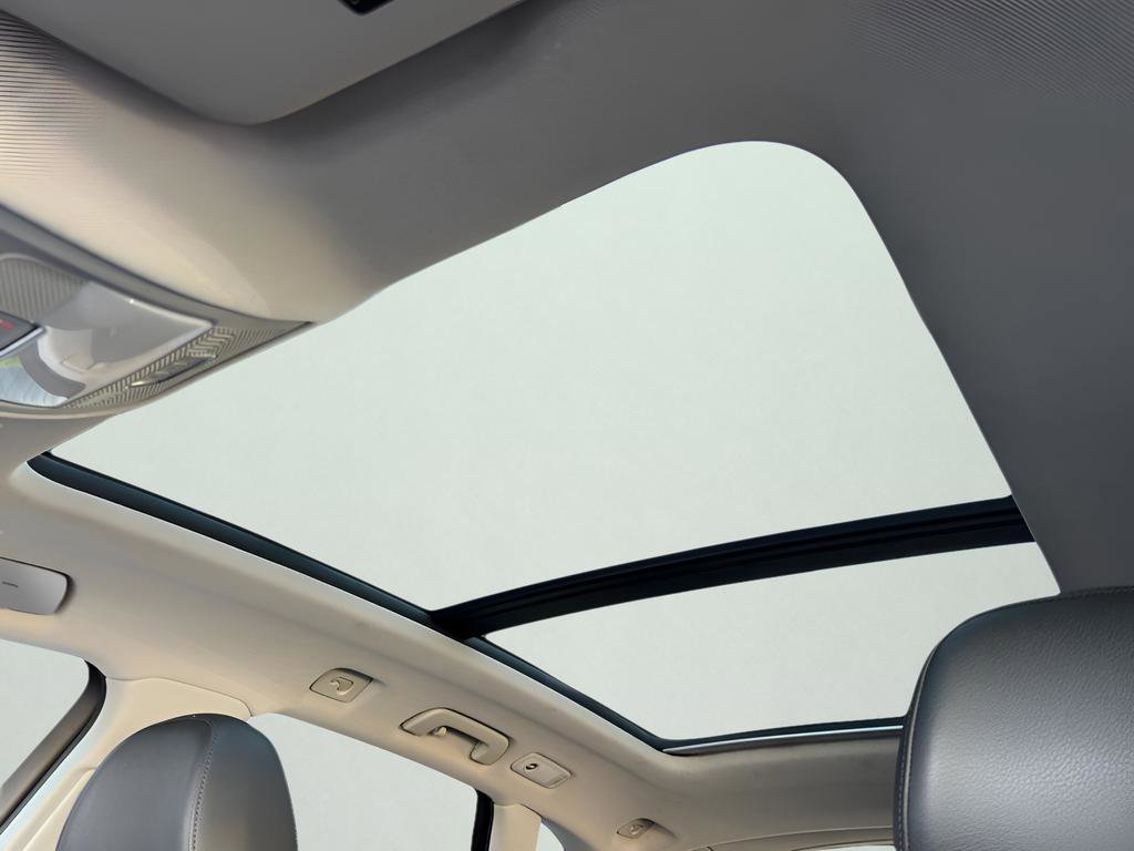 Used 2015 Audi Q5 2.0T Premium Plus w/ Technology Package image 12