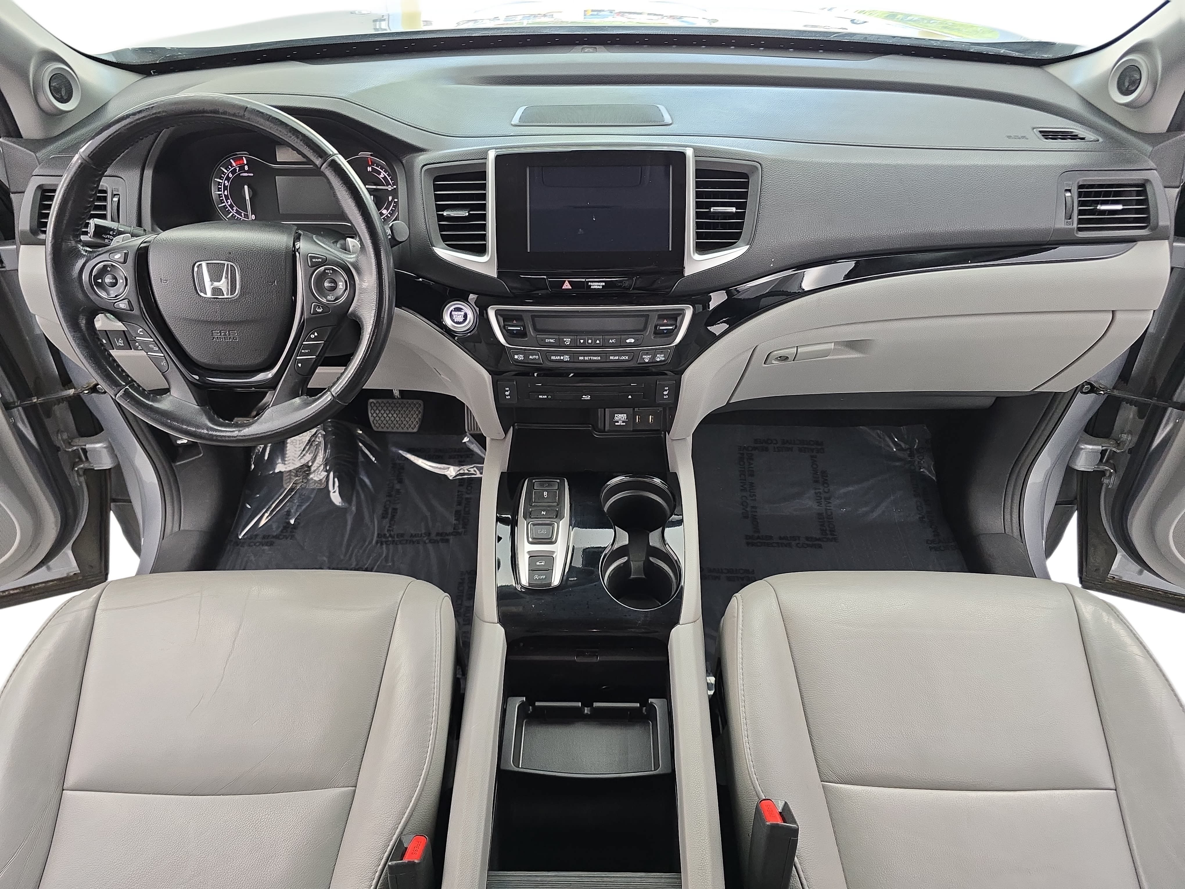 Used 2018 Honda Pilot Touring image 9