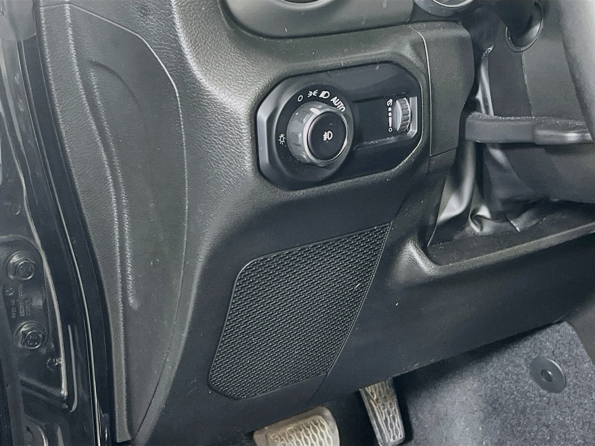 Used 2023 Jeep Wrangler Unlimited Sport AWD/4WD image 10