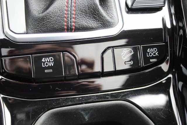 Used 2022 Jeep Compass Trailhawk w/ Sun and Sound Group image 11