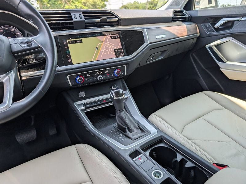Used 2020 Audi Q3 2.0T Premium Plus AWD/4WD image 25