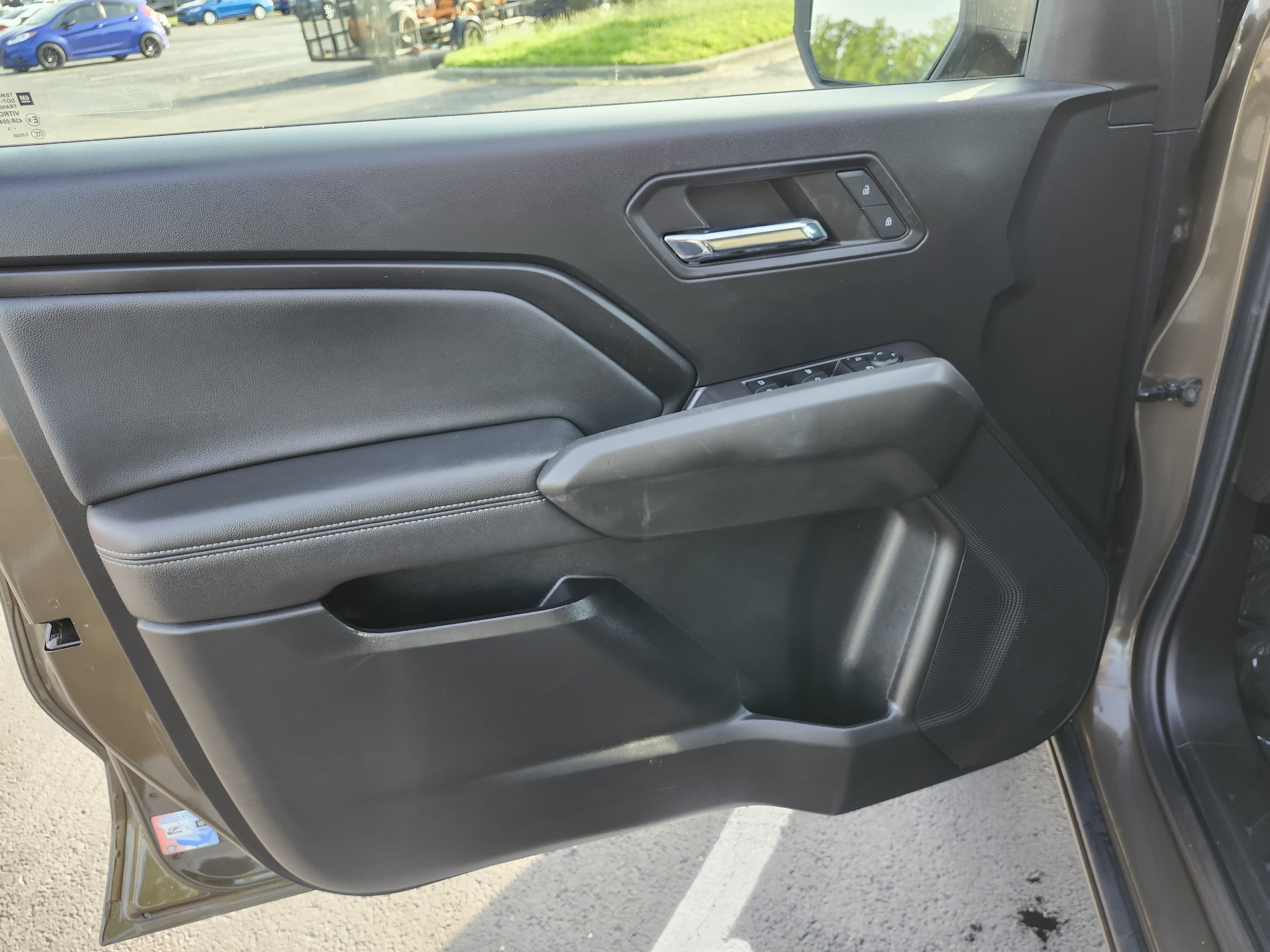 Used 2023 Chevrolet Colorado LT w/ LT Convenience Package II RWD image 26