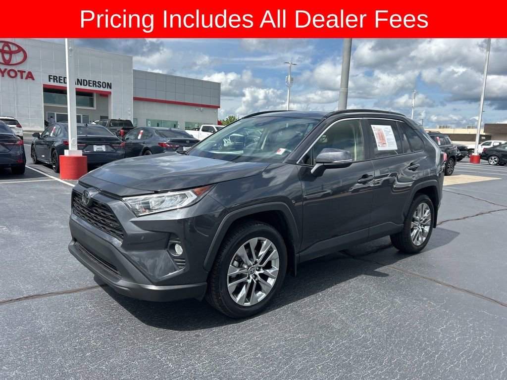 Used 2020 Toyota RAV4 XLE Premium AWD/4WD video 1