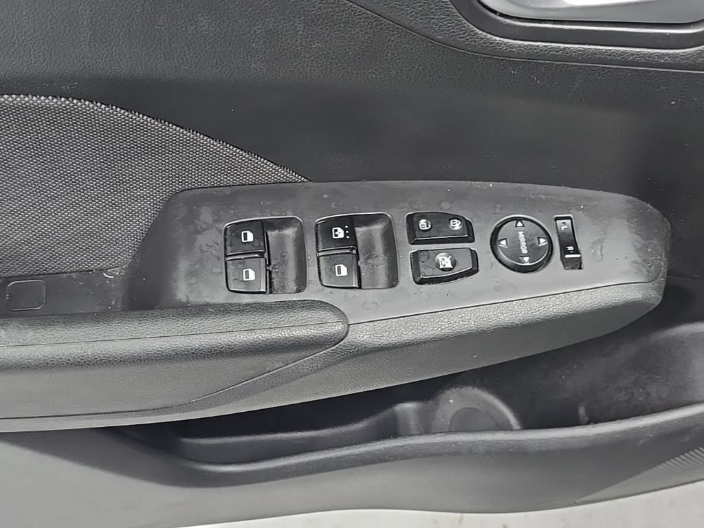 Used 2018 Hyundai Accent Limited FWD image 11