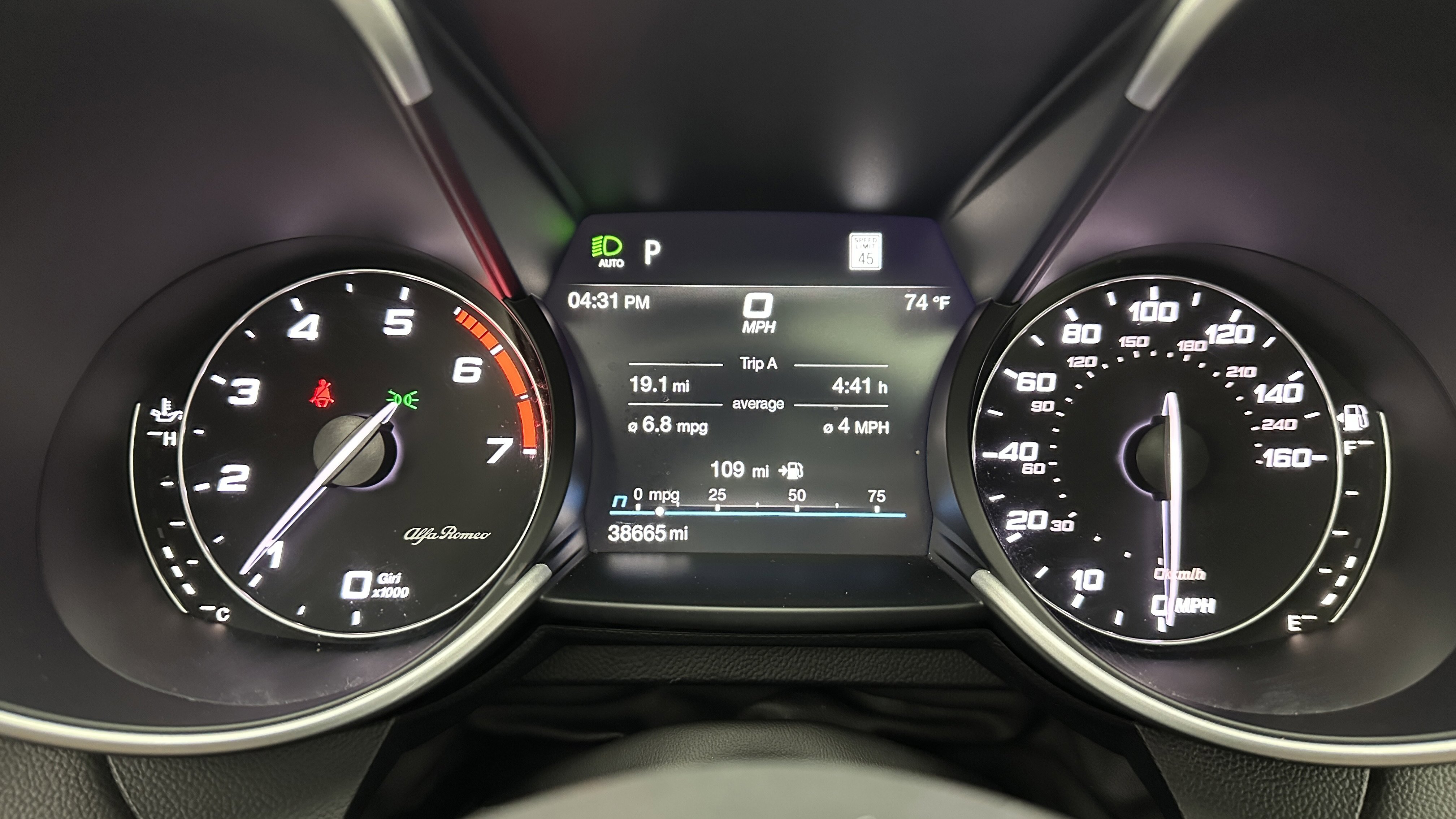 Used 2022 Alfa Romeo Giulia Veloce image 14