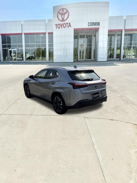 Used 2026 Lexus UX 300h AWD w/ Accessory Package (2T) image 11