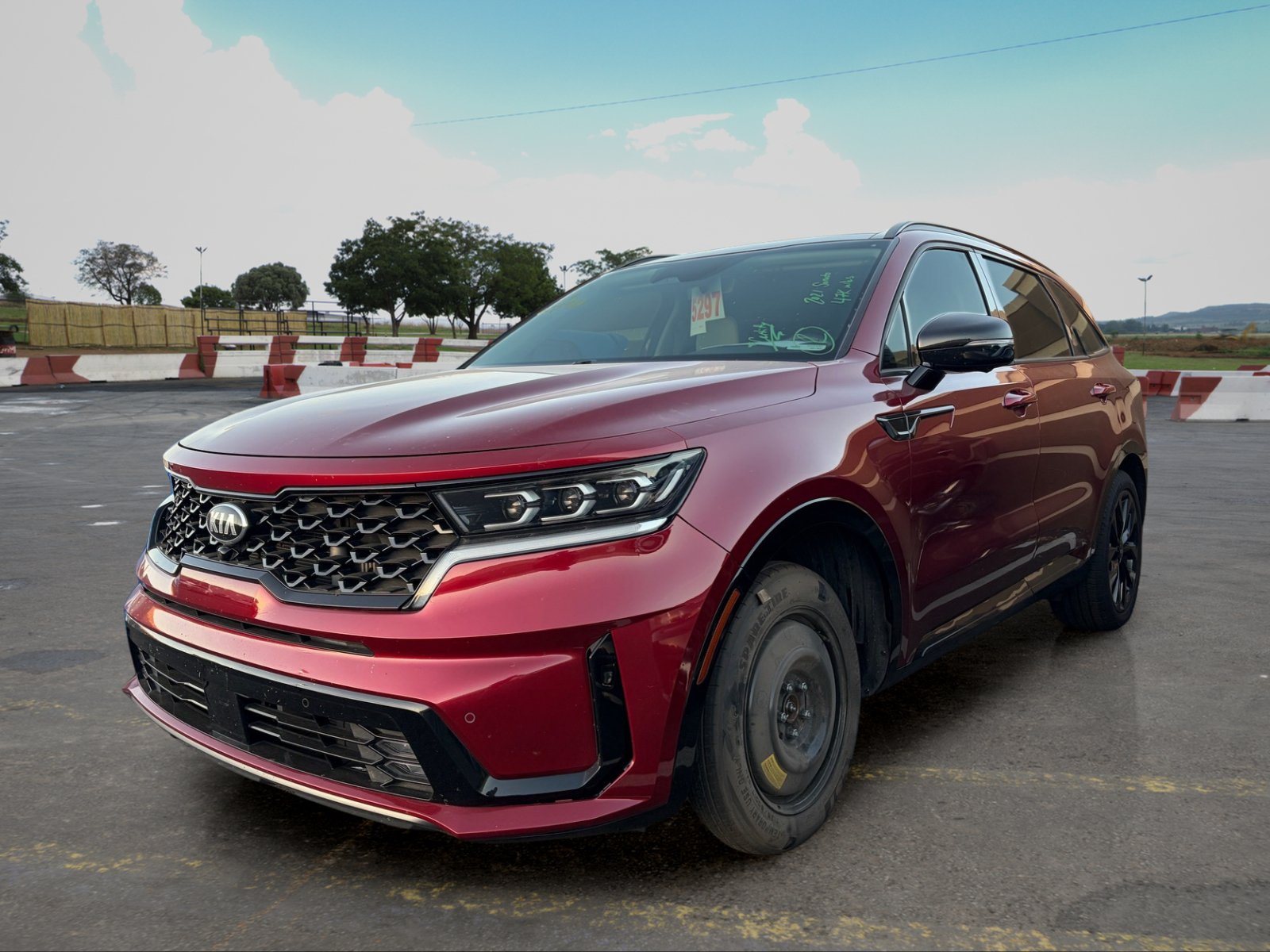 Certified 2021 Kia Sorento SX FWD image 5