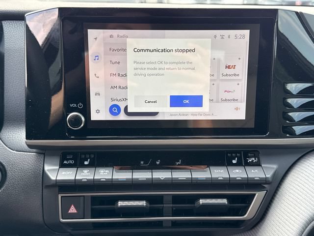 Used 2025 Toyota Camry SE w/ Convenience Package FWD image 26