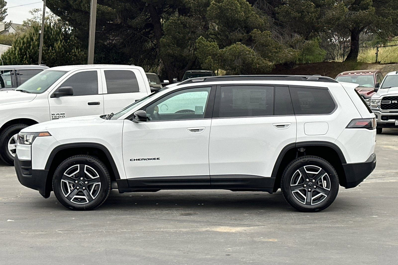 New 2026 Jeep Cherokee Limited image 7