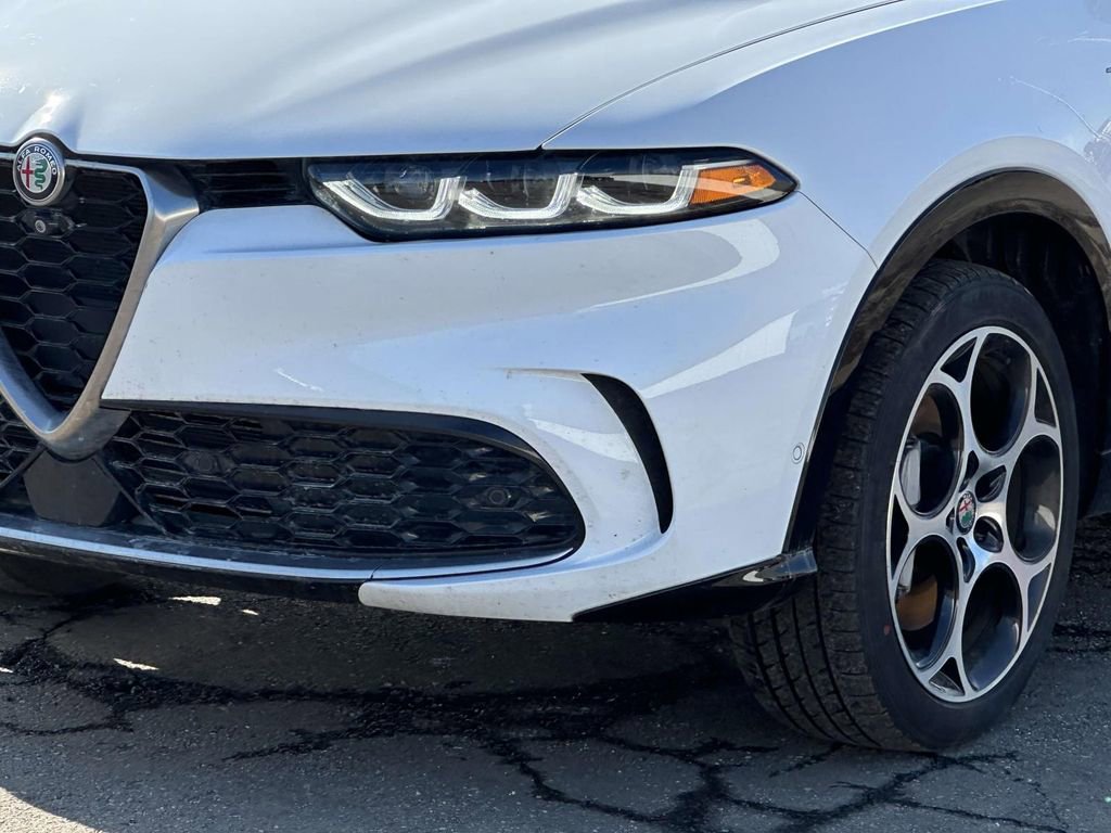 Used 2024 Alfa Romeo Tonale Ti image 8