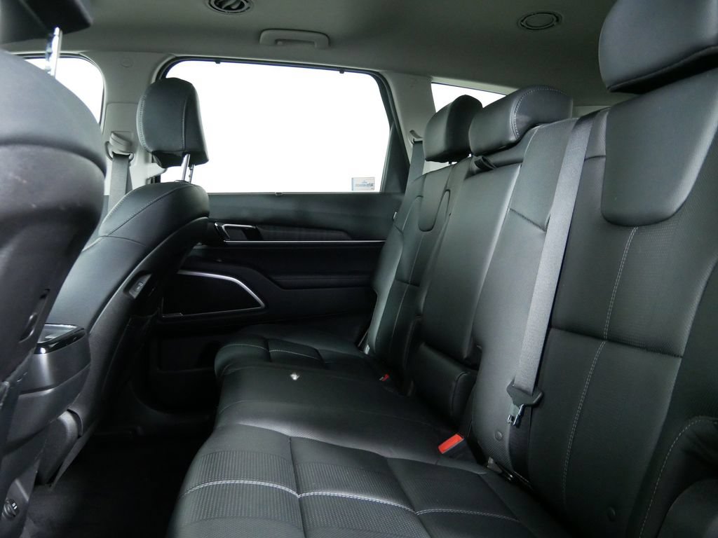 Used 2024 Kia Telluride EX AWD/4WD image 18