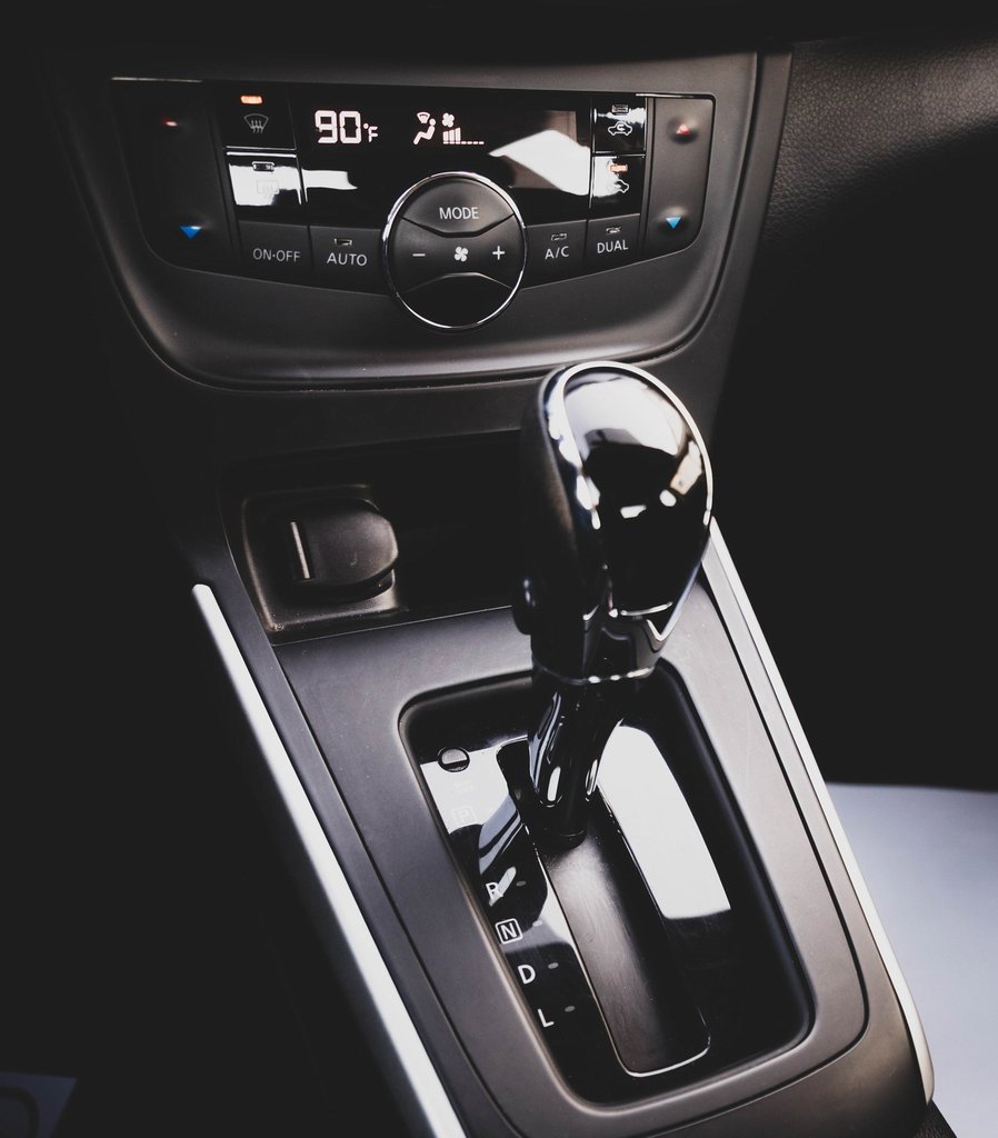 Used 2019 Nissan Sentra SV image 12