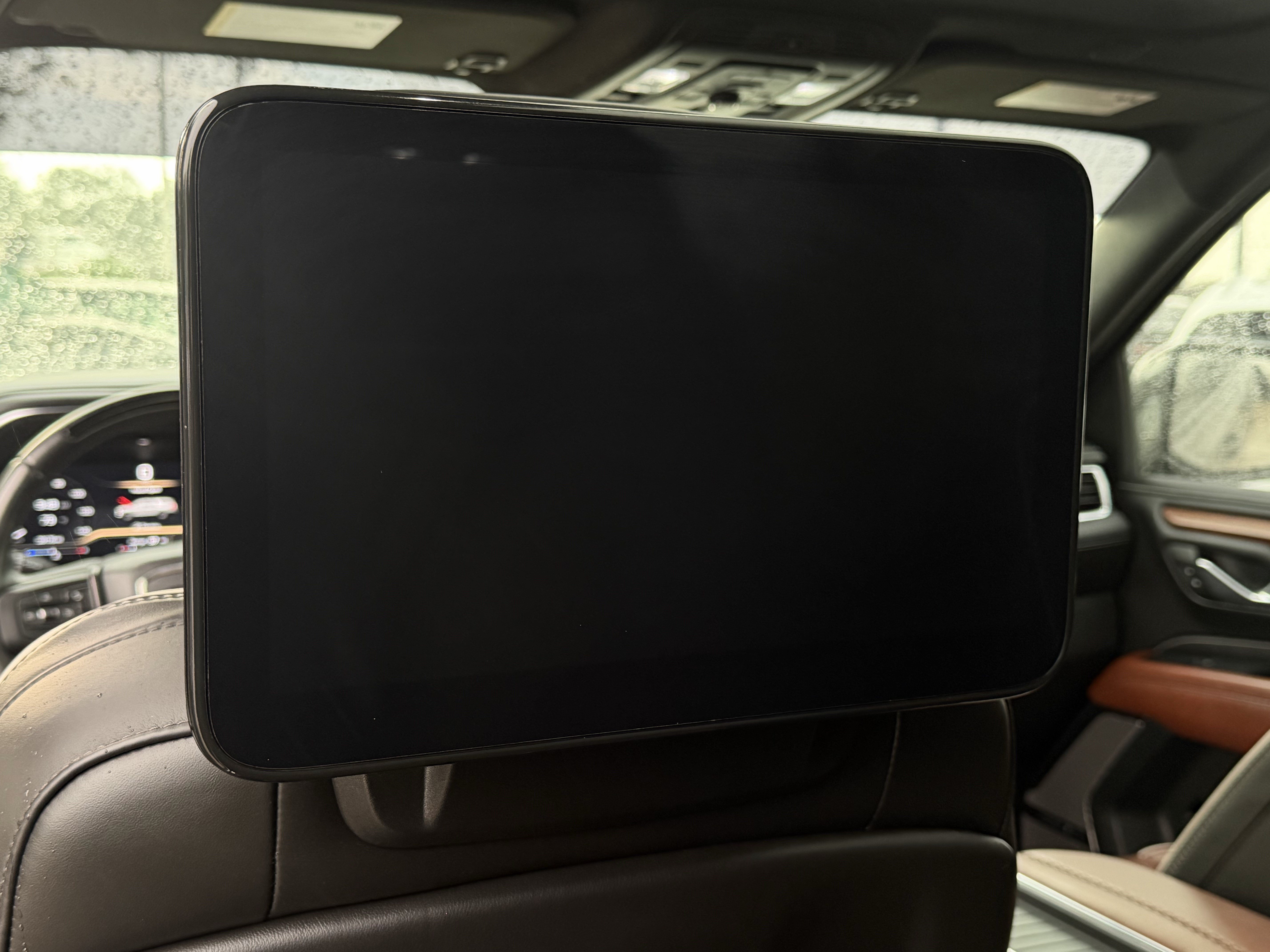Used 2024 GMC Yukon Denali Ultimate AWD/4WD image 26