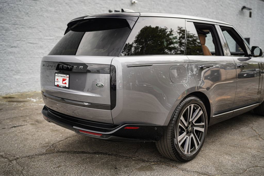 Used 2023 Land Rover Range Rover SE image 15