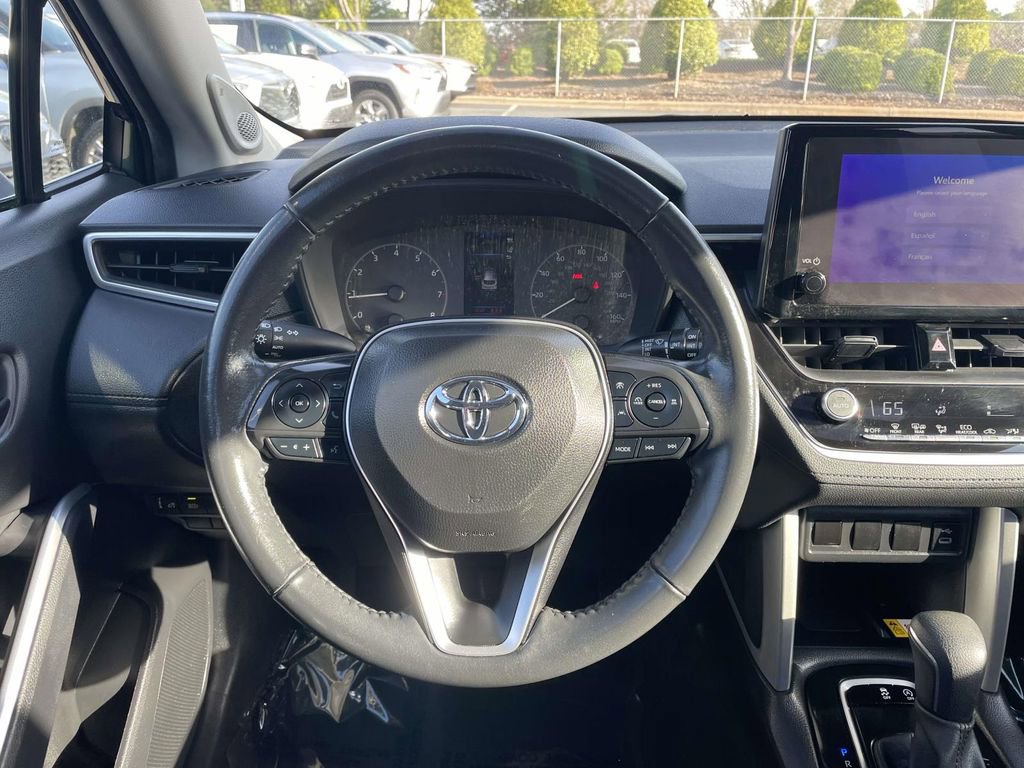Used 2023 Toyota Corolla Cross LE w/ Moonroof Package image 26
