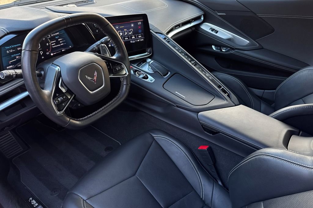 Used 2021 Chevrolet Corvette Stingray Coupe w/ 1LT image 10