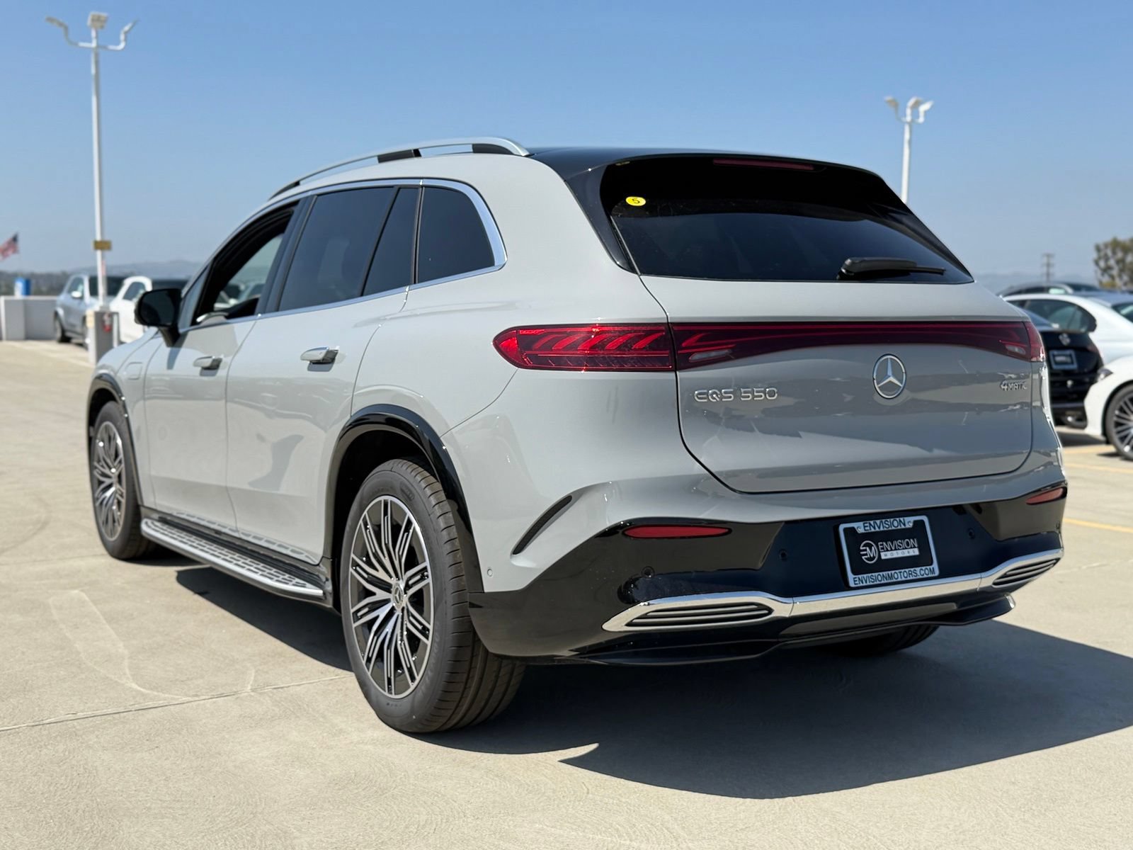 New 2026 Mercedes-Benz EQS 550 4MATIC SUV image 8
