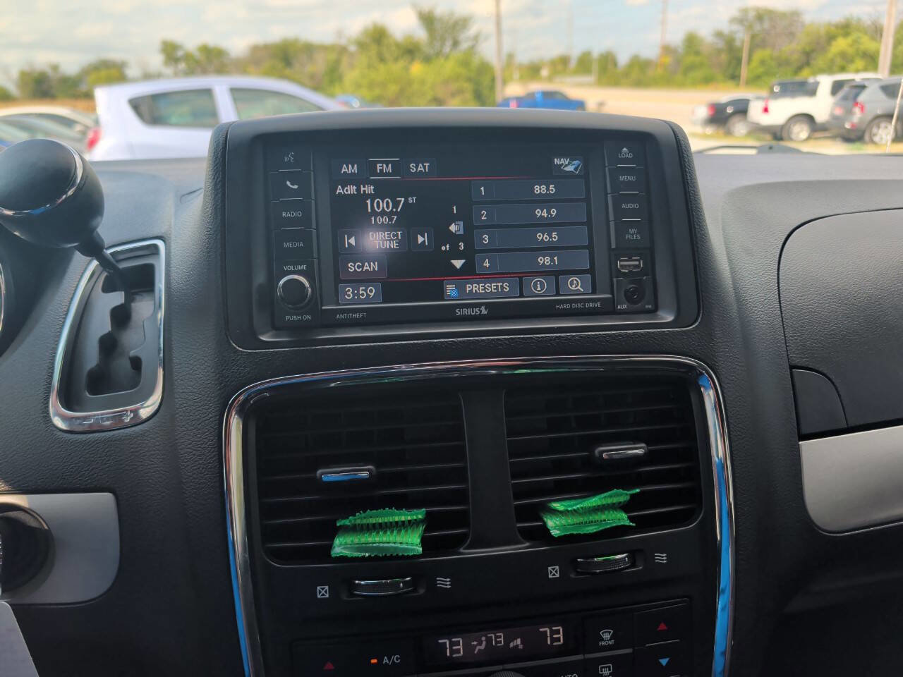 Used 2017 Dodge Grand Caravan GT image 24