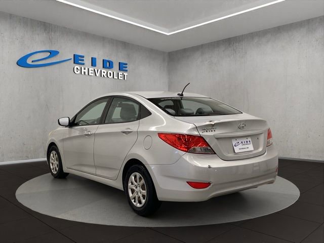 Used 2014 Hyundai Accent GLS image 2