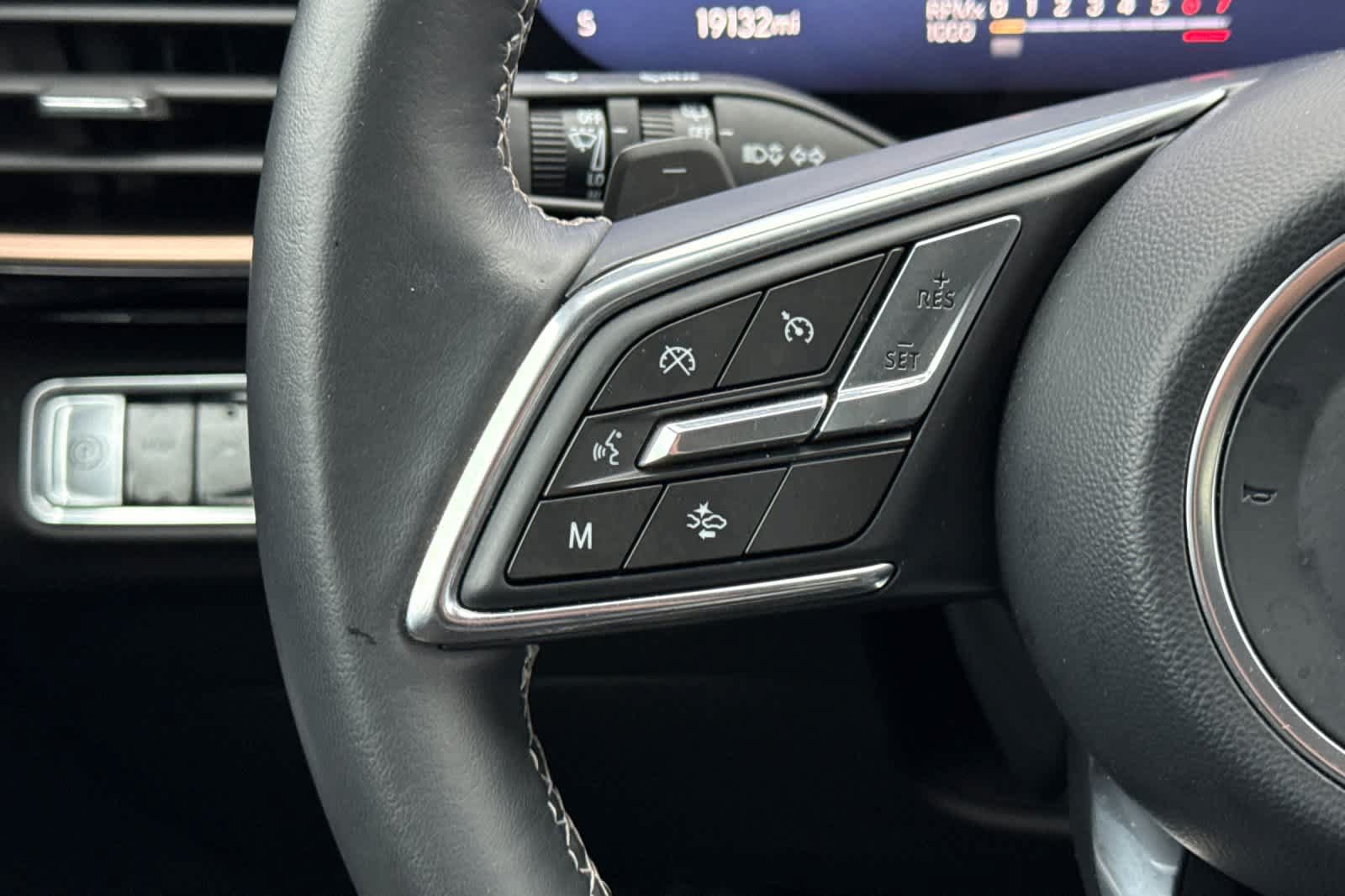 Used 2025 Buick Envision Sport Touring AWD/4WD image 27