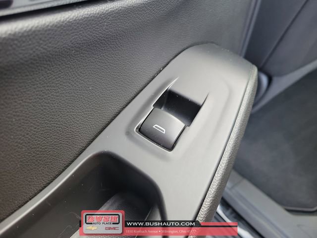 Used 2023 Chevrolet Traverse LT image 17