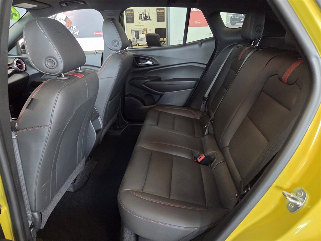 Certified 2024 Chevrolet Trax RS w/ Sunroof Package image 15