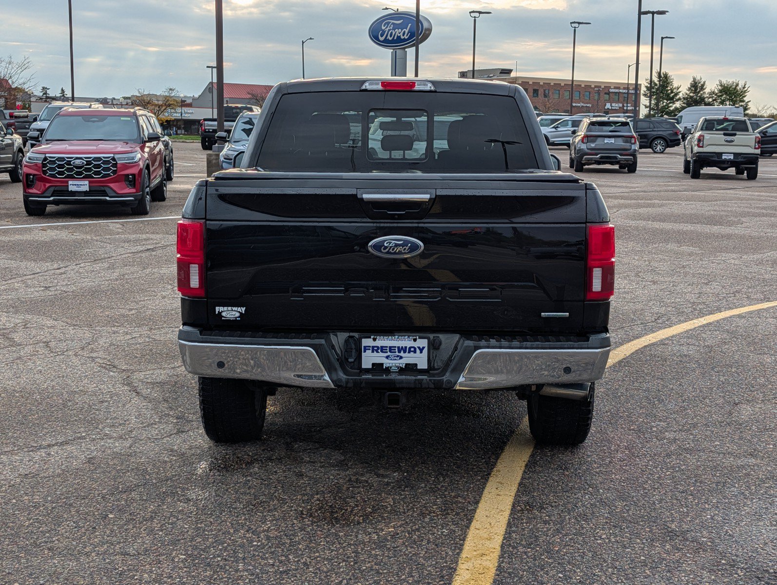 Used 2020 Ford F150 Lariat w/ Equipment Group 502A Luxury AWD/4WD image 4