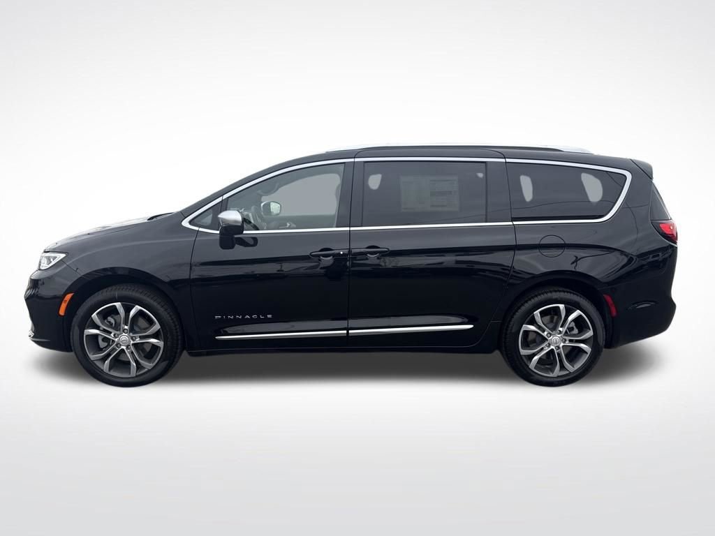 New 2026 Chrysler Pacifica Pinnacle video 2
