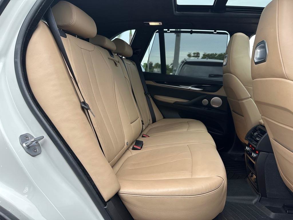 Used 2017 BMW X5 M AWD/4WD image 37