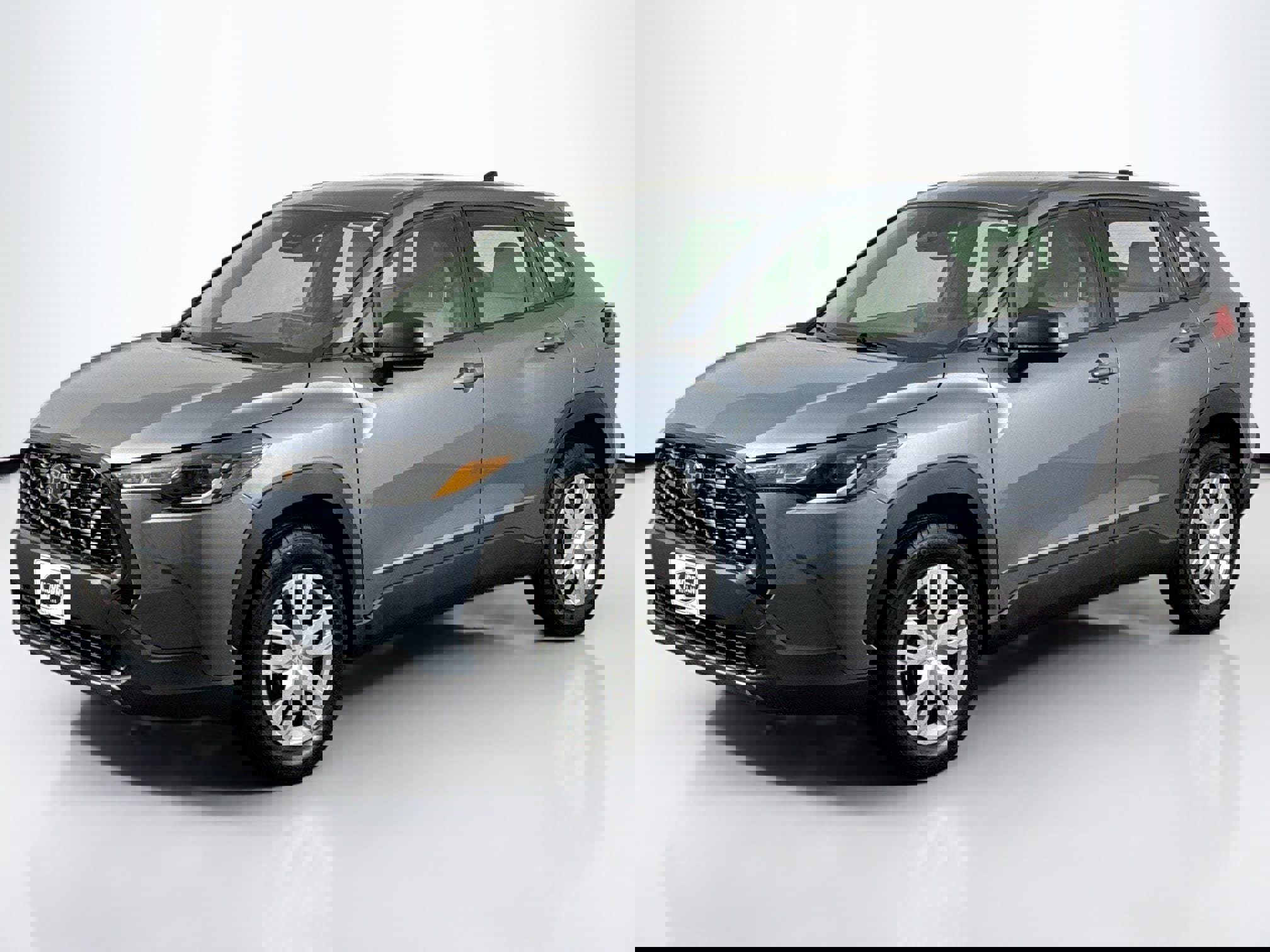 Used 2024 Toyota Corolla Cross L image 6