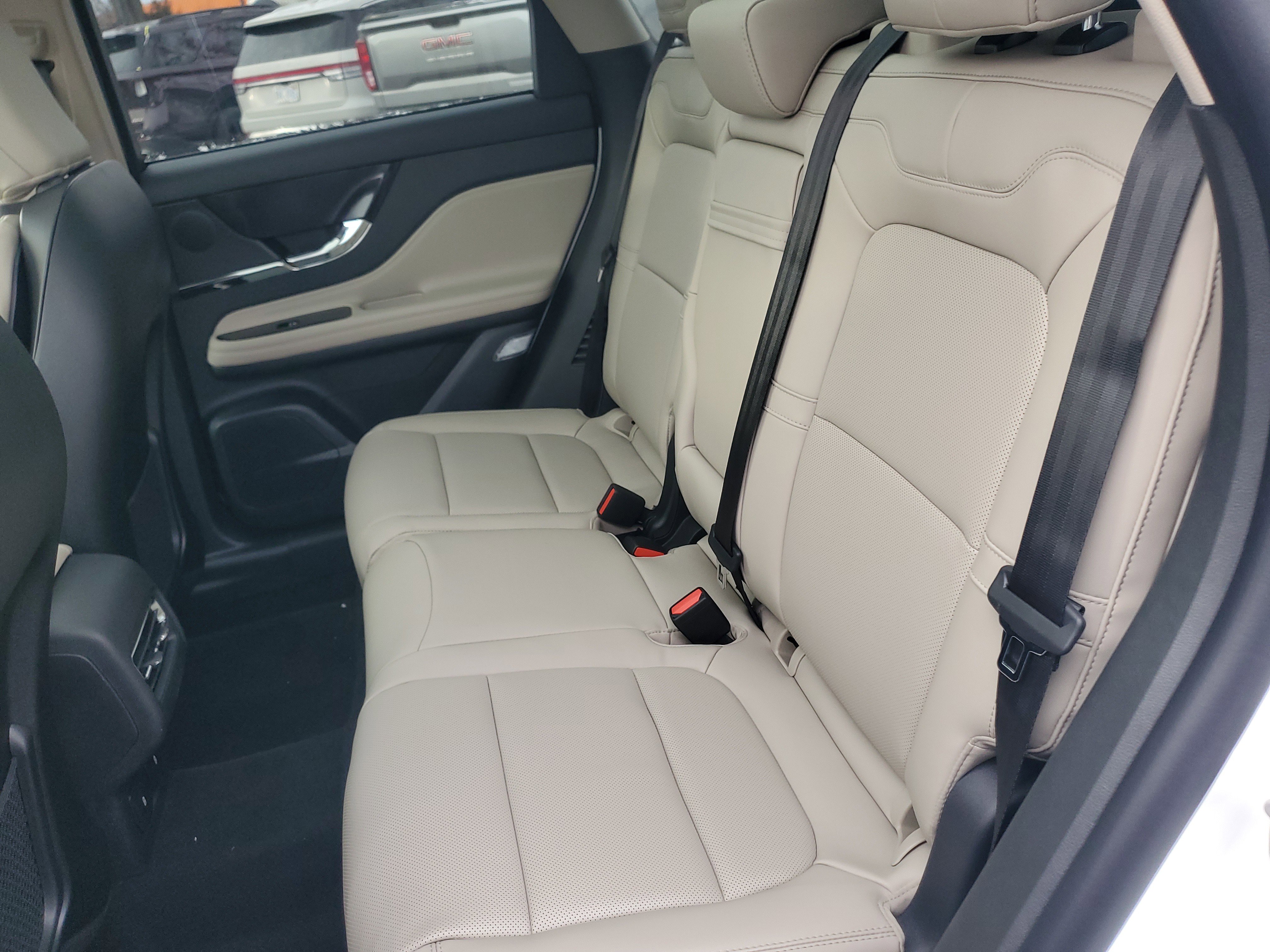 New 2026 Lincoln Corsair Premiere image 28