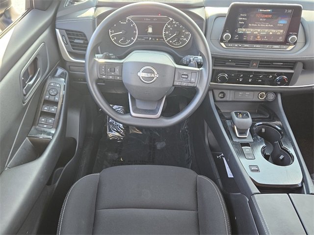 Used 2025 Nissan Rogue S image 7