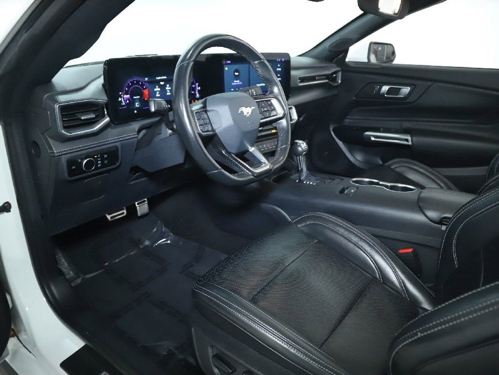 Used 2024 Ford Mustang Premium RWD image 4