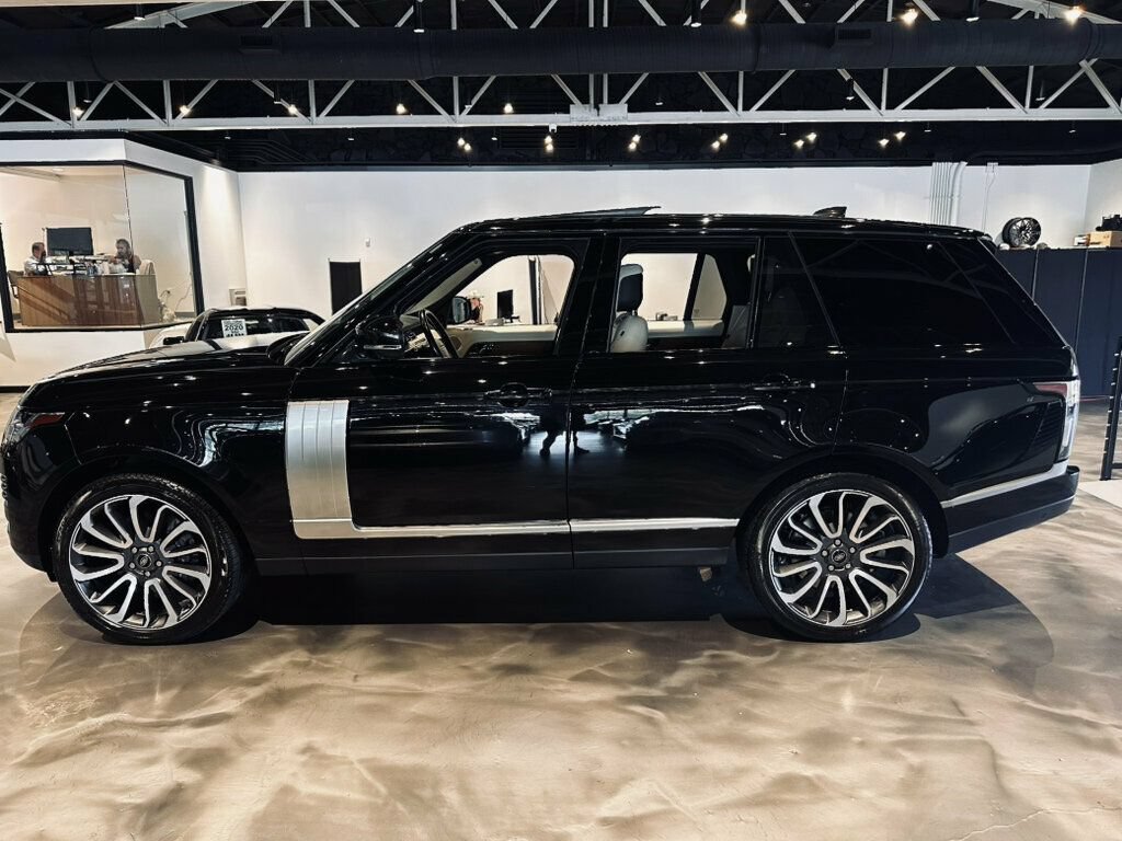 Used 2021 Land Rover Range Rover P525 Westminster Edition AWD/4WD image 2