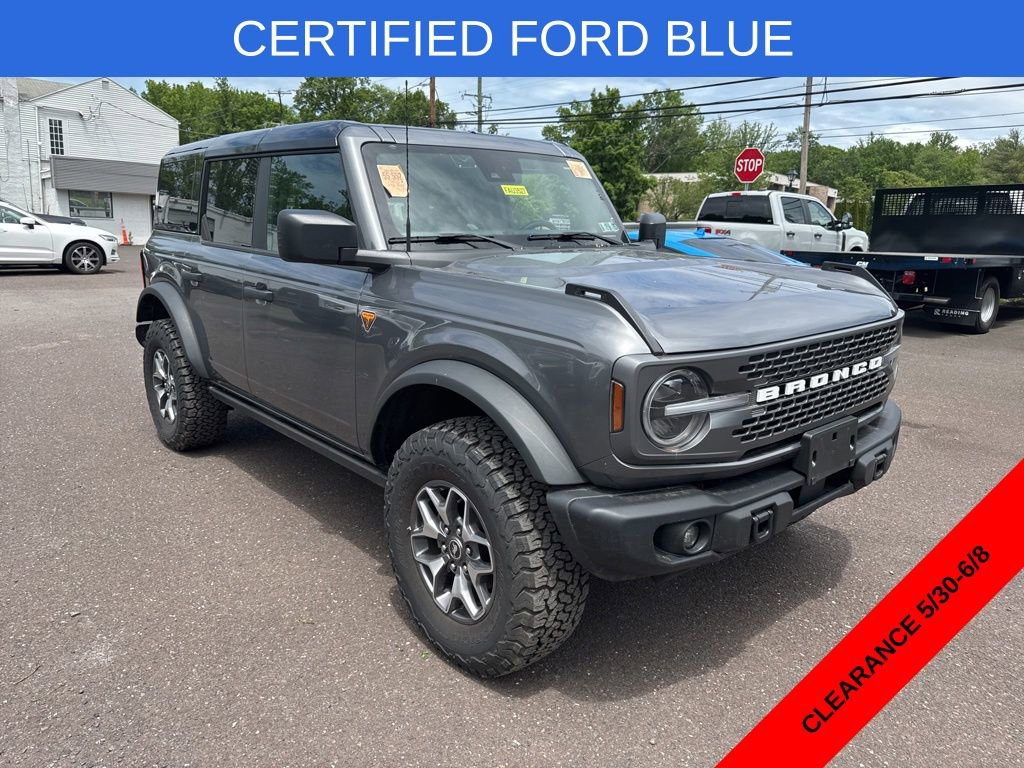 Certified 2025 Ford Bronco Badlands AWD/4WD image 3