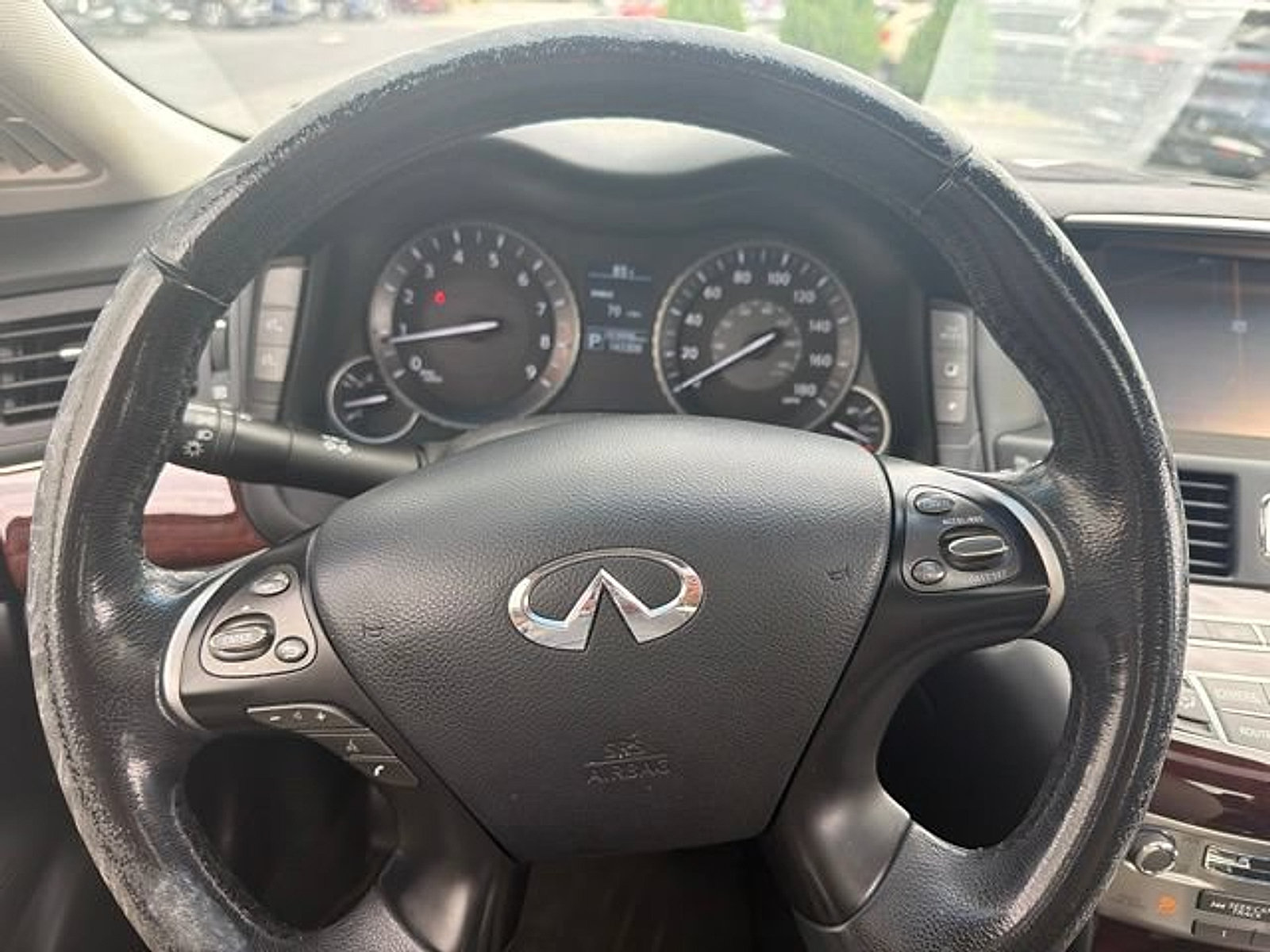 Used 2015 INFINITI Q70 3.7 AWD/4WD image 18