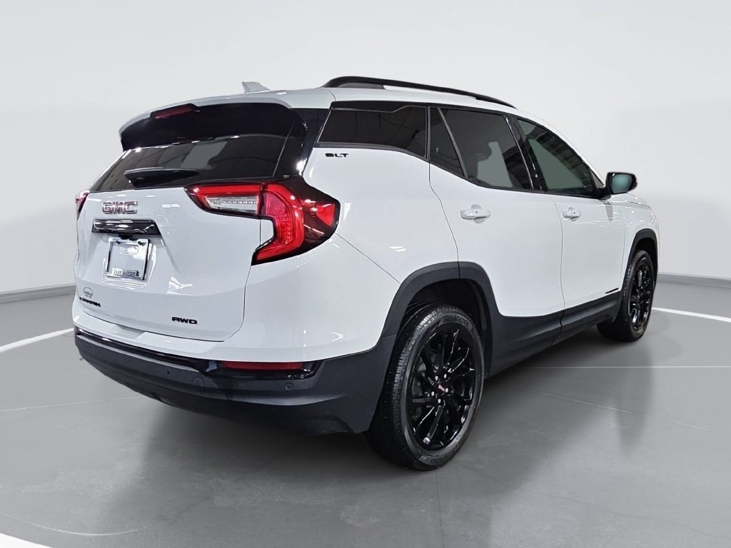 Certified 2024 GMC Terrain SLT w/ Elevation Edition AWD/4WD image 3