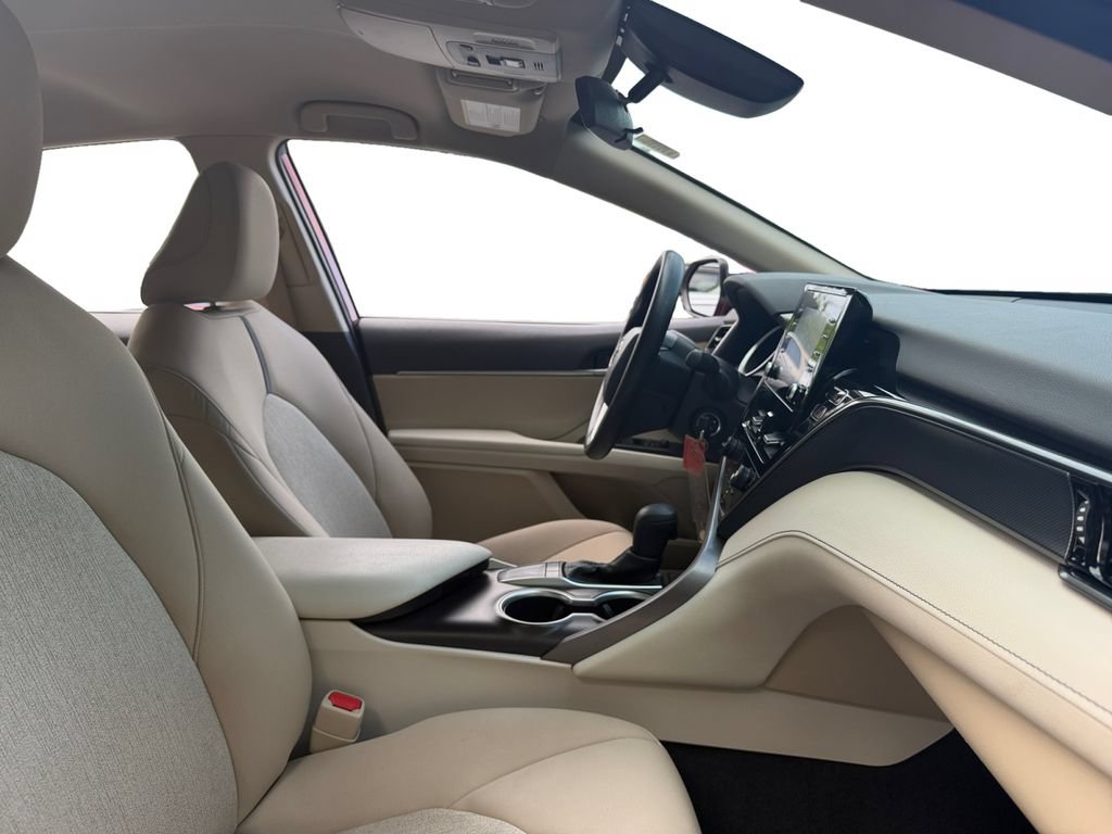 Used 2024 Toyota Camry LE FWD image 15